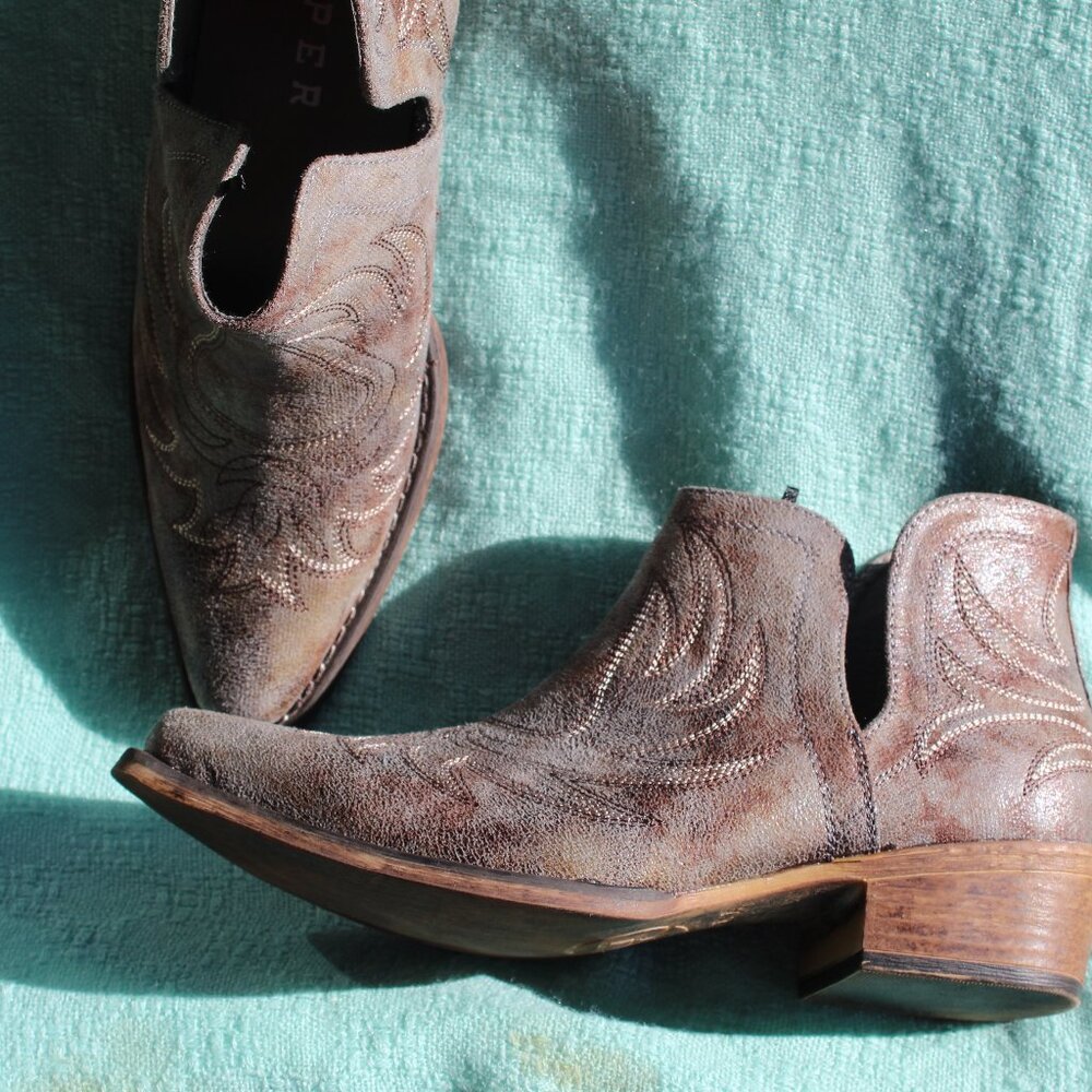 Roper Womens Grey Faux Leather Ava Western Ankle Boots Size W10 - Picture 3 of 14